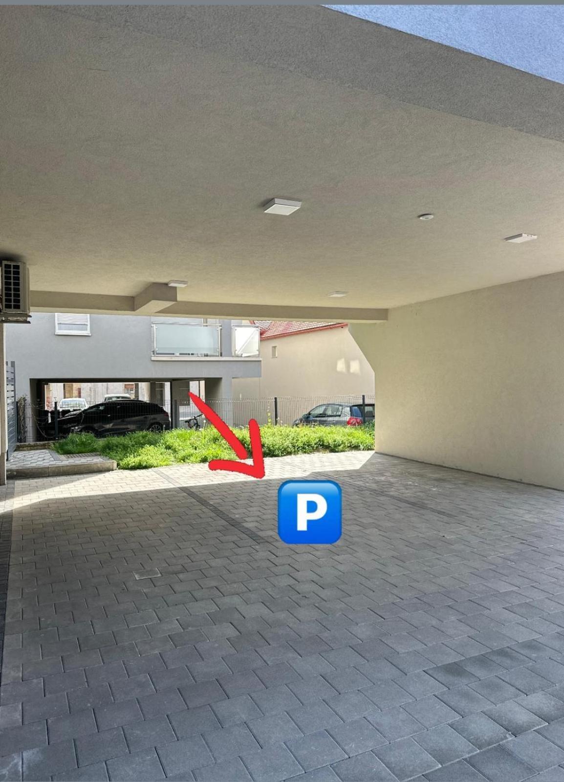 Apartman “Manhattan” Krizevci ภายนอก รูปภาพ