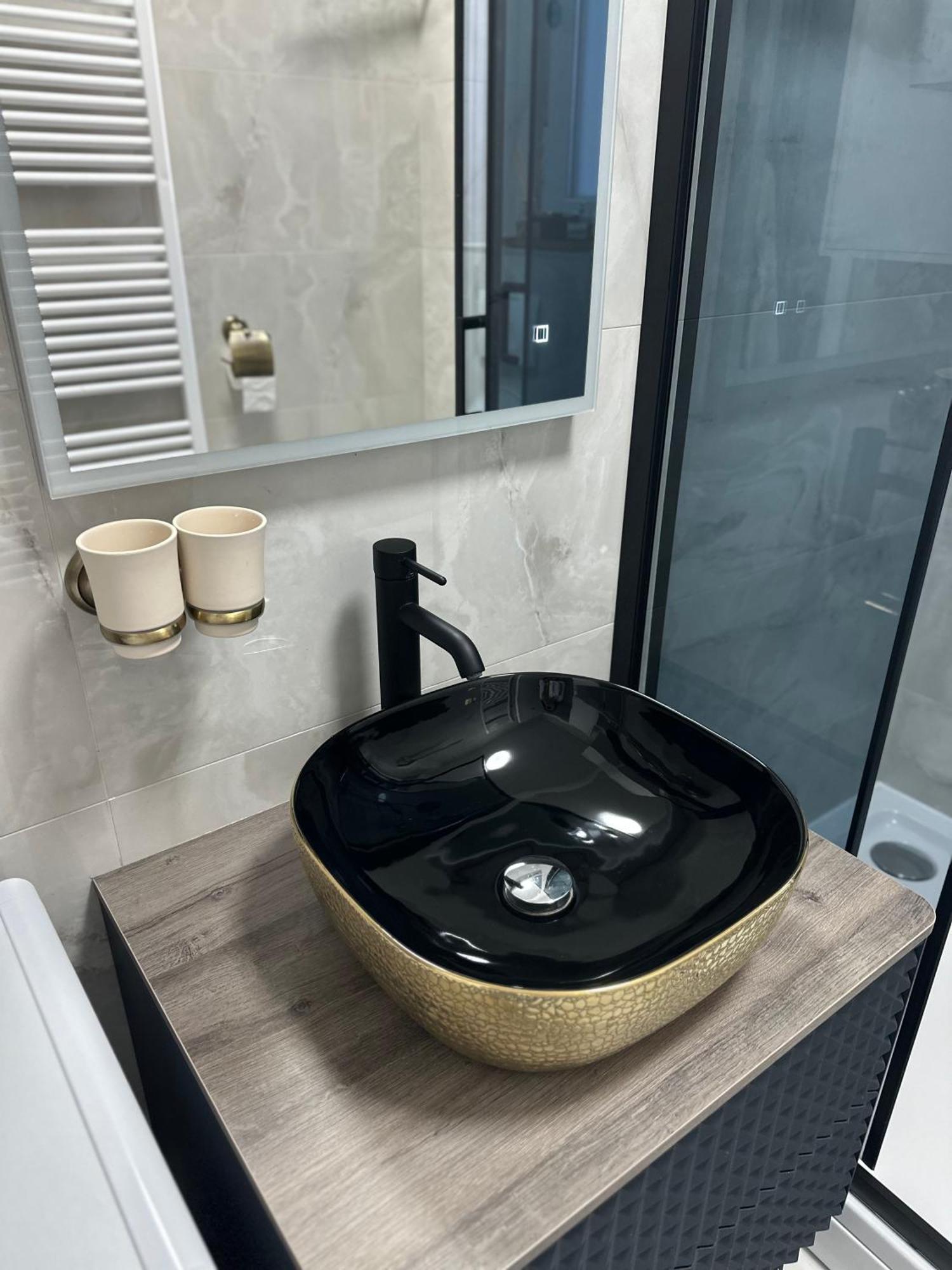 Apartman “Manhattan” Krizevci ภายนอก รูปภาพ